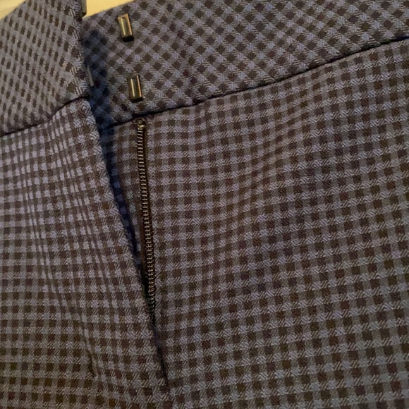 Women’s express black and blue slacks 6R - Picture 3 of 12